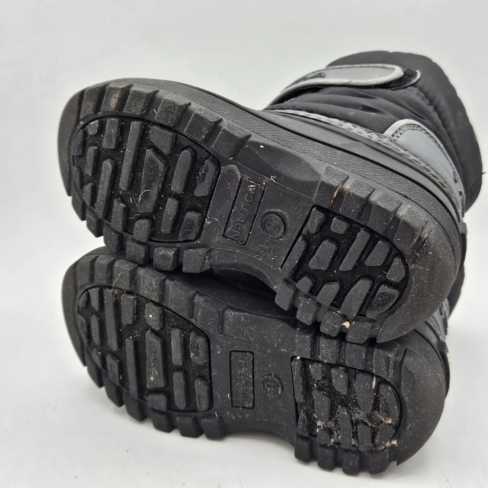 Nautica Kids Winter Boots Size 9